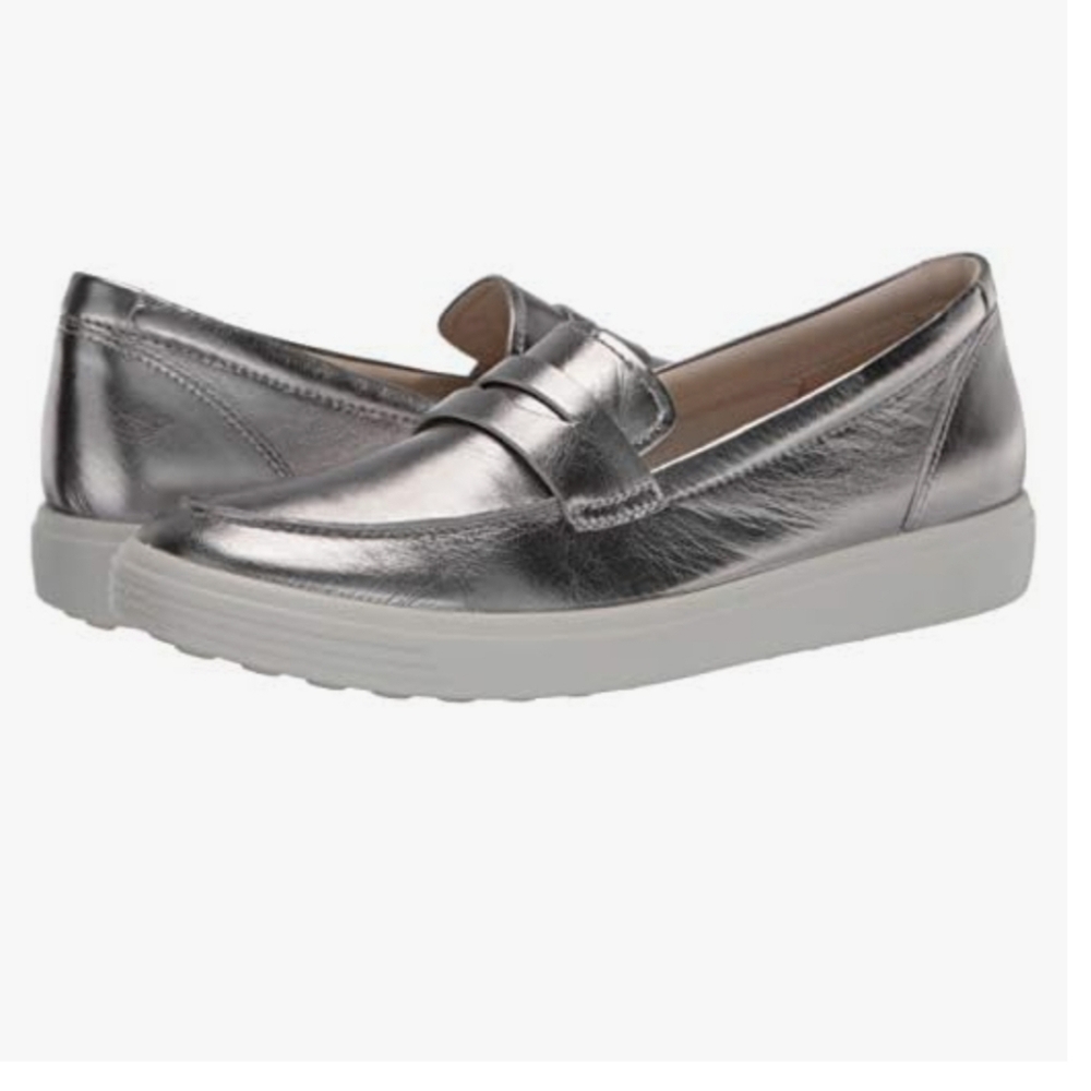 ECCO Women's Soft 7 Penny Loafer, Metallic Silver Size 8/8.5